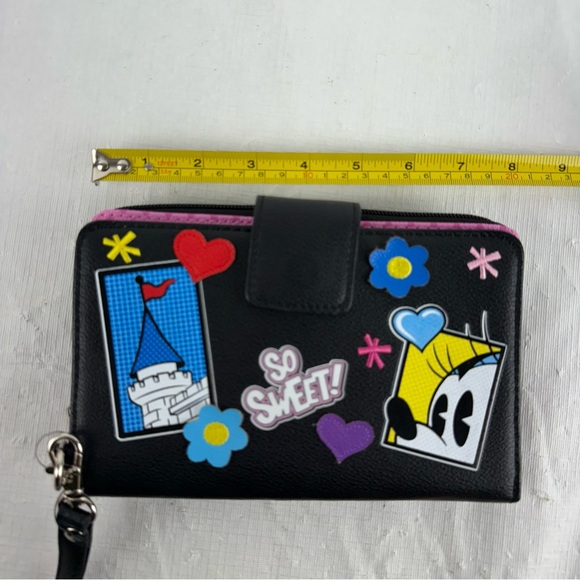 Disney Parks So Sweet Clutch Wristlet Wallet NWOT Mickey Minni - Picture 1 of 11